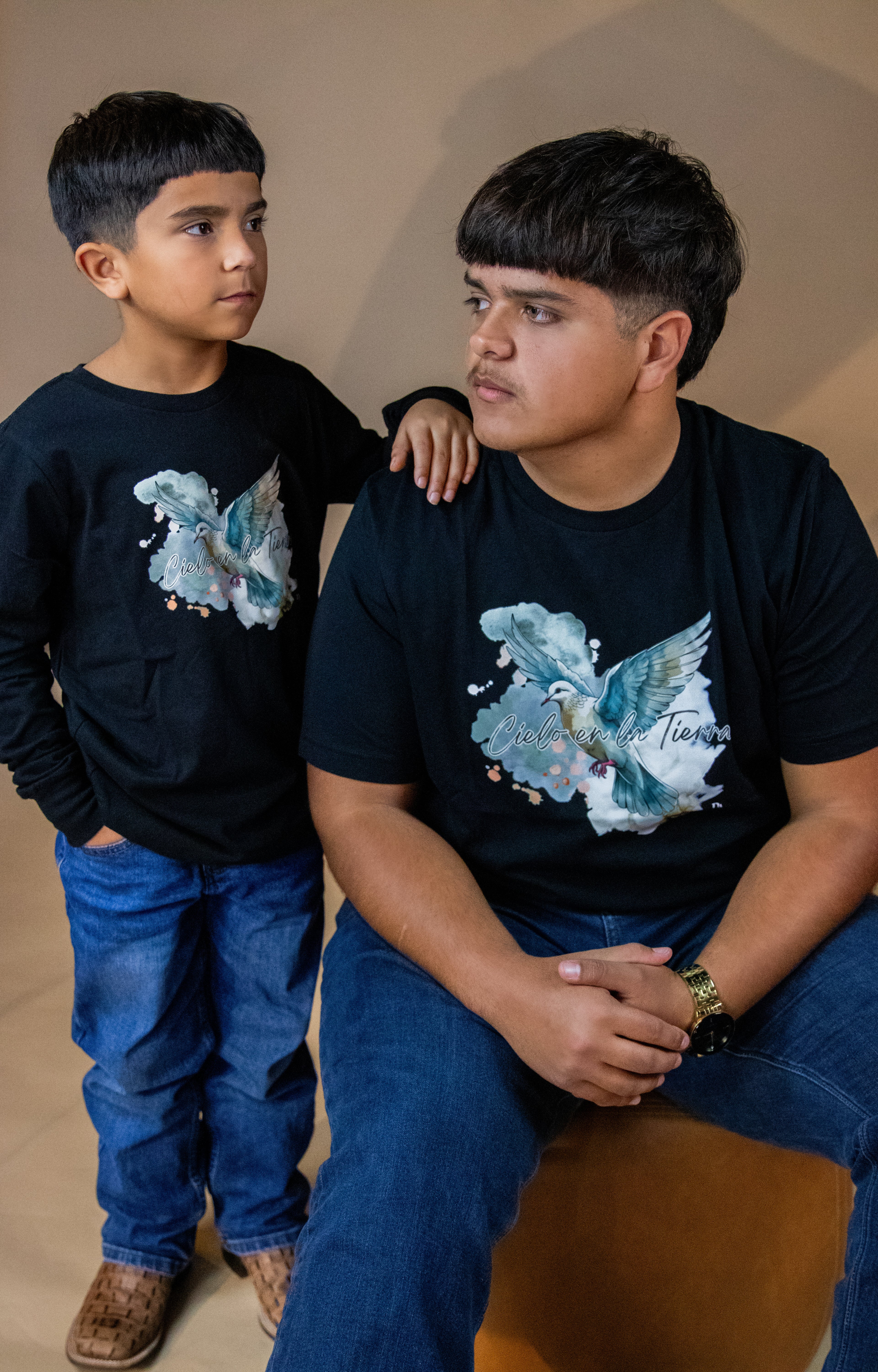 'Cielo, en la Tierra Dove' Black T-Shirt & Long Sleeve - Kids & Adults